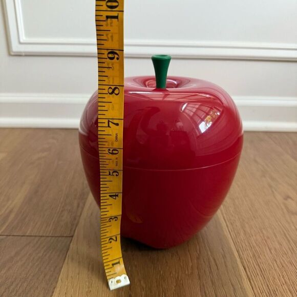 Qualy Happle Container Red Apple $55 - Picture 3 of 8